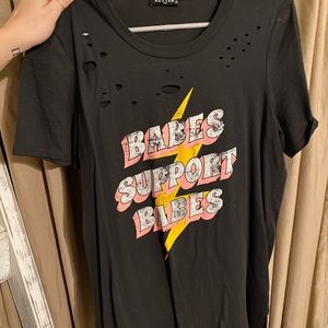 Babes Support Babes graphic tee